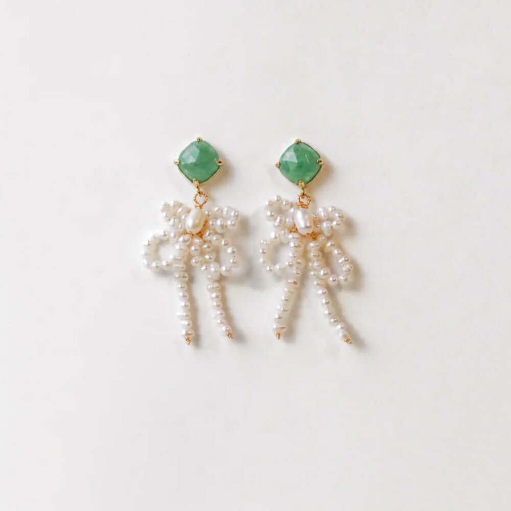 Vivian Drew Green + Small Pearl Bows Earrings